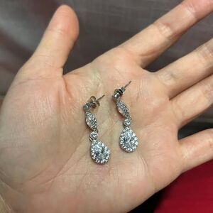 Women White Silver Teardrop  Earrings